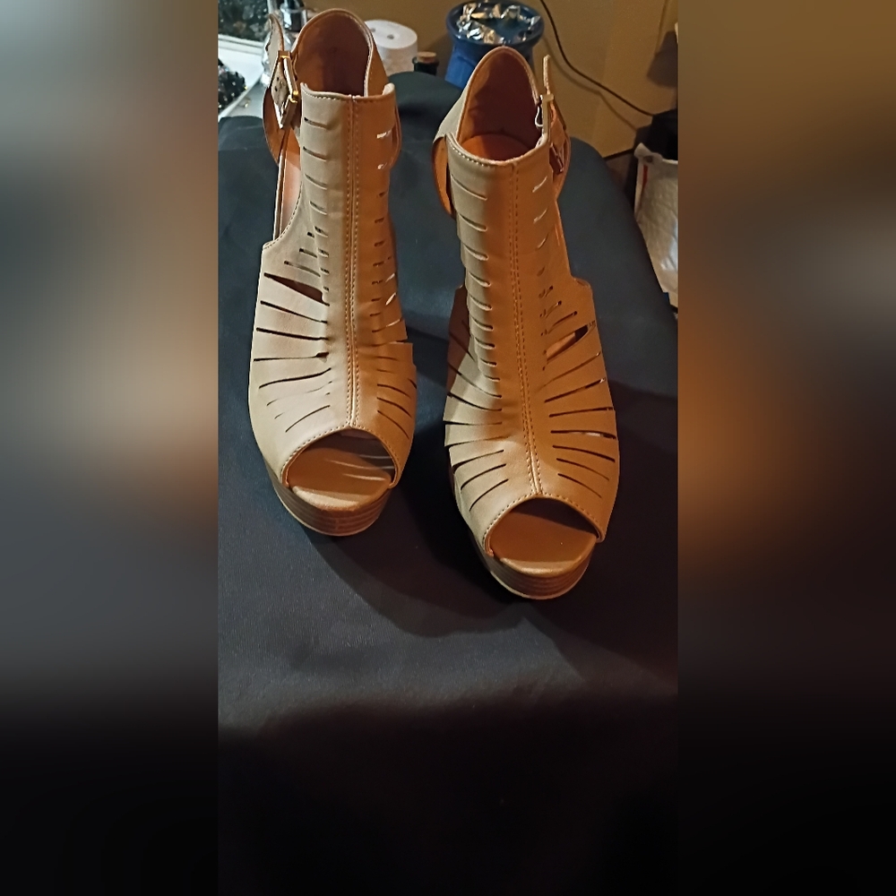 TOP Moda Table Women's peep Toe Platform Chunky Heel  Buckle T-strap Size 10 - Picture 5 of 16